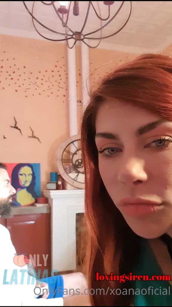 Xoana Gonzales - distrae a su esposo en pleno live - Lovingsiren