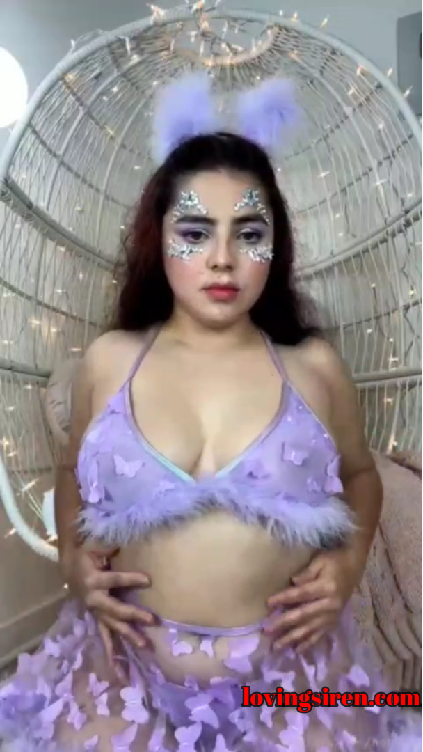 HOLY YOLY – LIVE HOT XXX