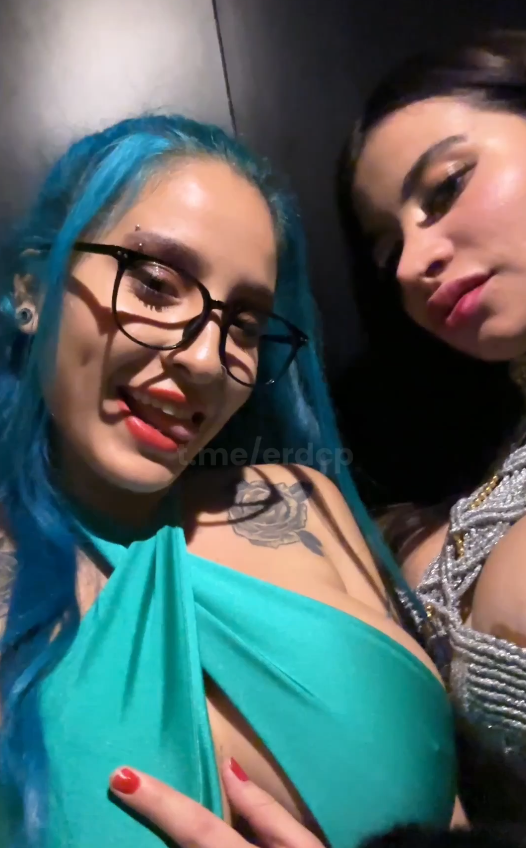 VALEGUT Y CARLA ROSE BLACK DUO LESBICO XXX