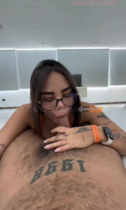 DANIELA OVIEDO – My First Erotic Video with My Boyfriend