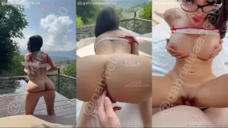 Gabriela Garcia (gabrielaaa0630) – Encuentro Íntimo en el Balcón de la Casa de Campo (OnlyFans Exclusivo)