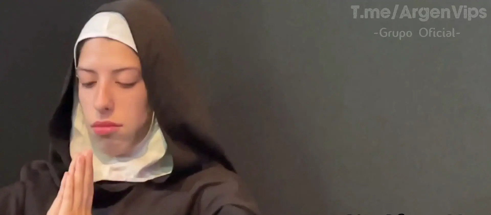 DAIANA ABRIL – MONJA CONFESANDO SUS PECADOS