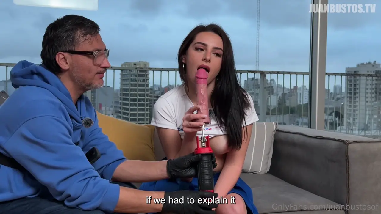 ALMENDRA GALA – ME COGEN CON MAQUINA DE DILDO